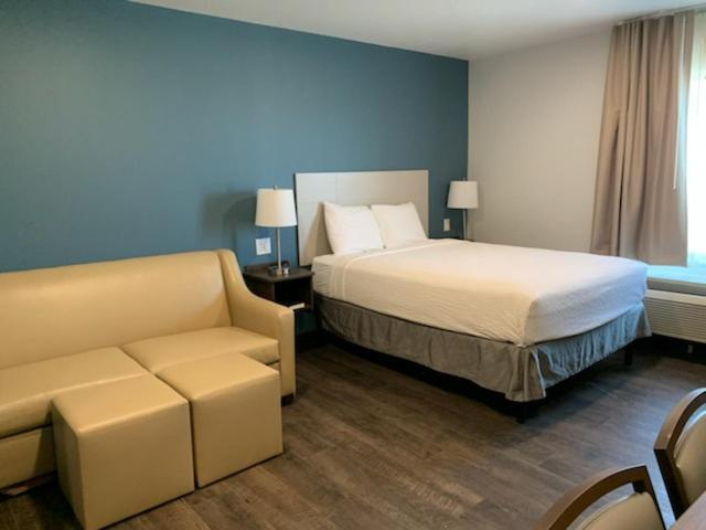 Candlewood Suites Pecos By Ihg Bagian luar foto