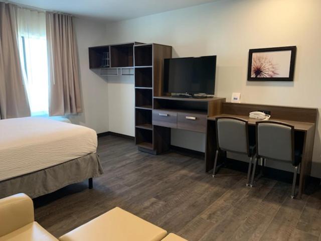Candlewood Suites Pecos By Ihg Bagian luar foto