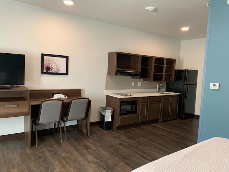 Candlewood Suites Pecos By Ihg Bagian luar foto