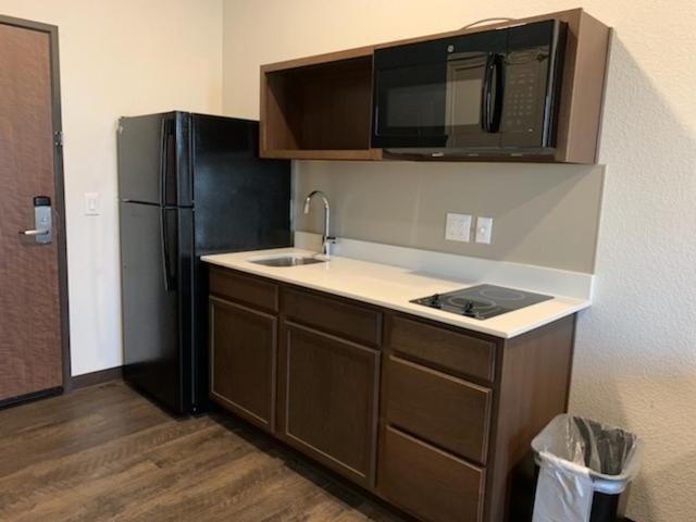 Candlewood Suites Pecos By Ihg Bagian luar foto