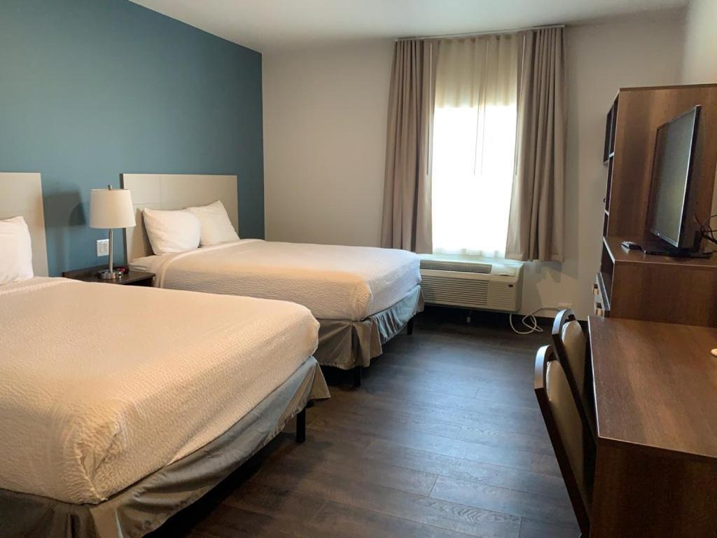 Candlewood Suites Pecos By Ihg Bagian luar foto