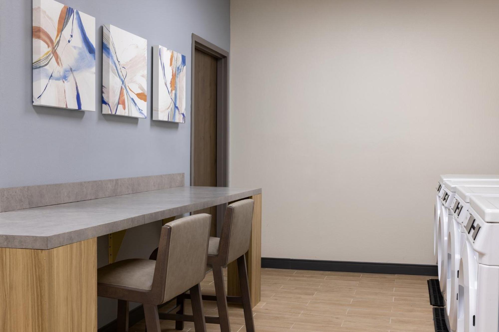 Candlewood Suites Pecos By Ihg Bagian luar foto