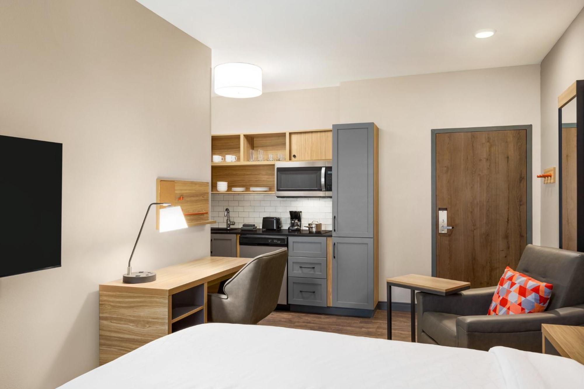 Candlewood Suites Pecos By Ihg Bagian luar foto